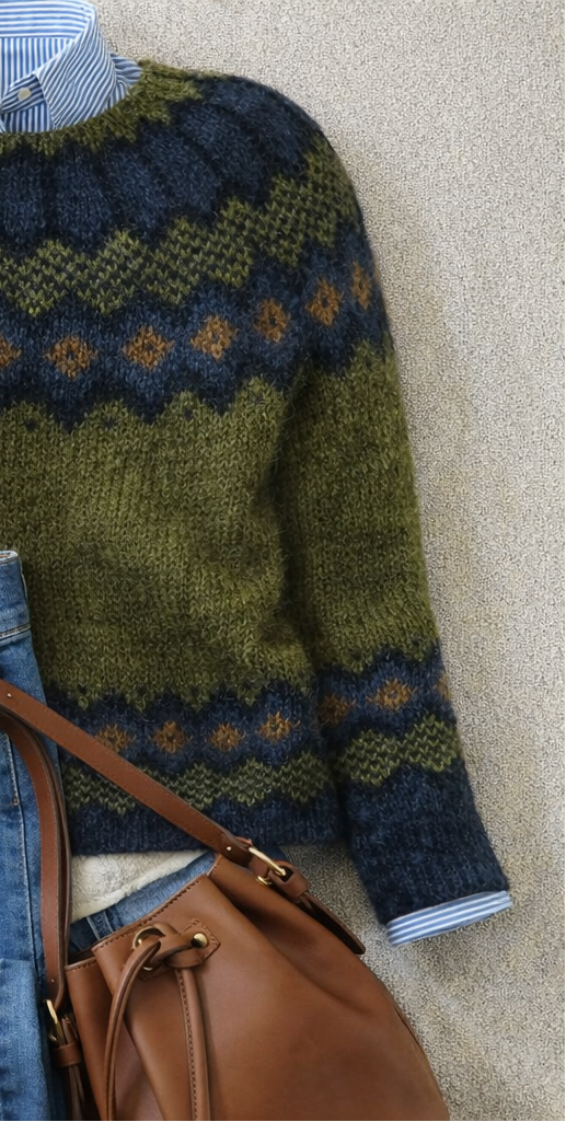Women's green Nordic pattern jumper with crew neck and long sleeves