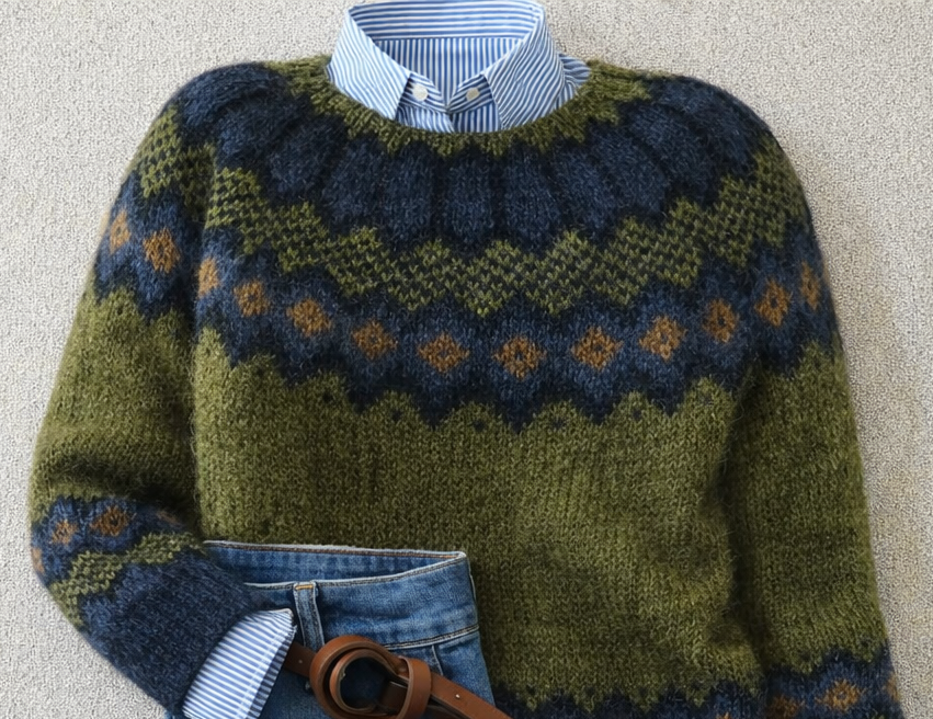 Women's green Nordic pattern jumper with crew neck and long sleeves