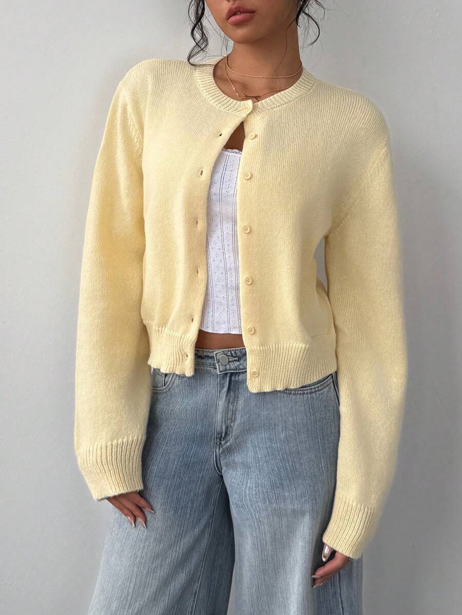 Women's Cropped Round Neck Button-Up Knit Cardigan