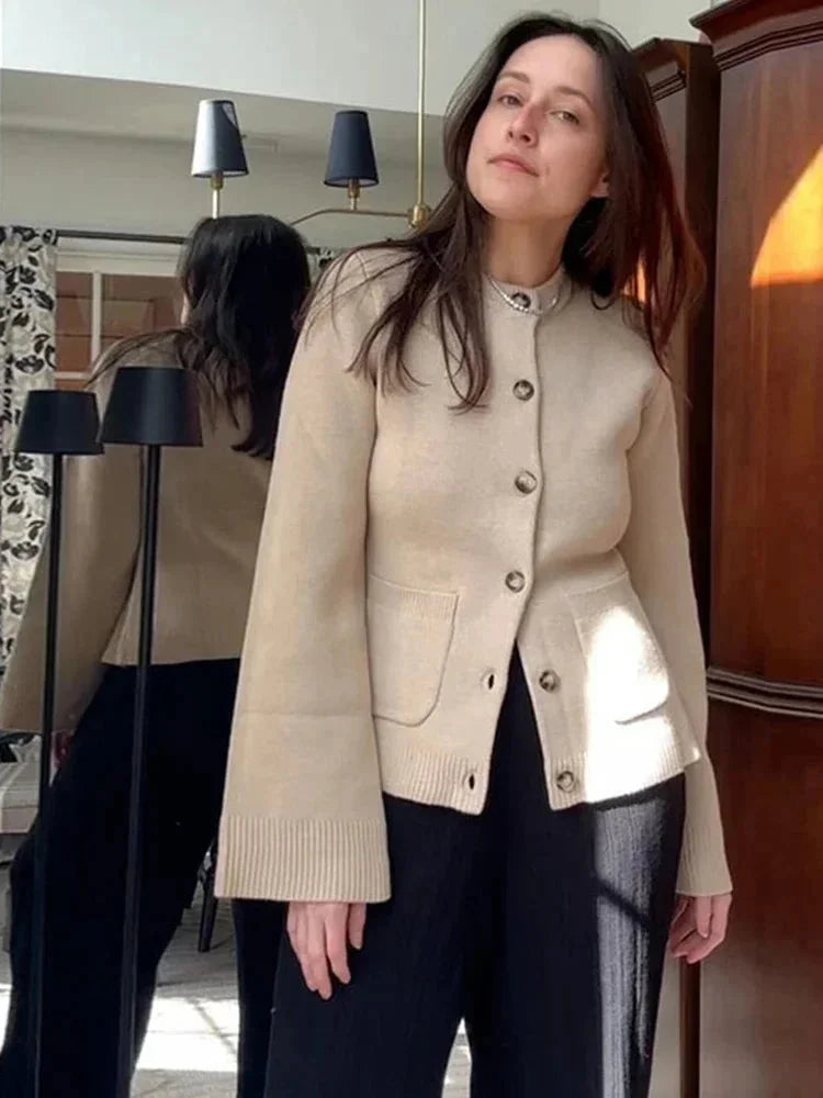 Women's Fitted Button-Front Knit Cardigan with Patch Pockets